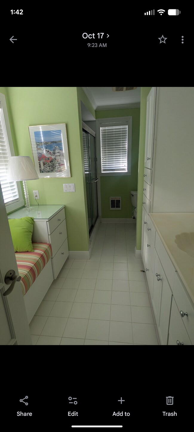 Building Photo - 154 2nd St