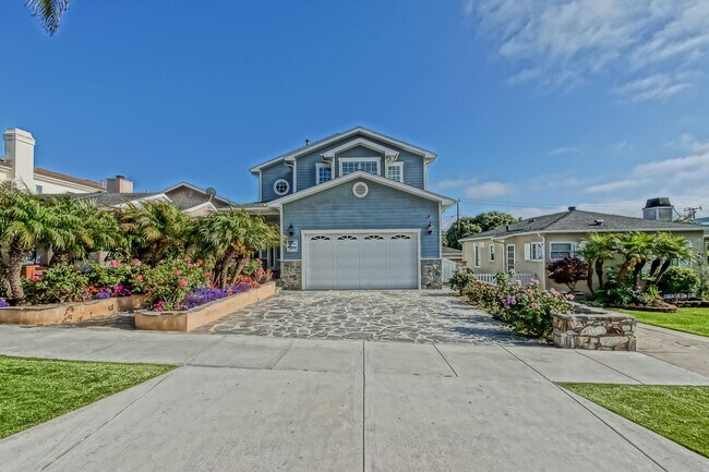 Foto del edificio - Beautiful, Bright & Spacious, 4BR3.5BA Hil...