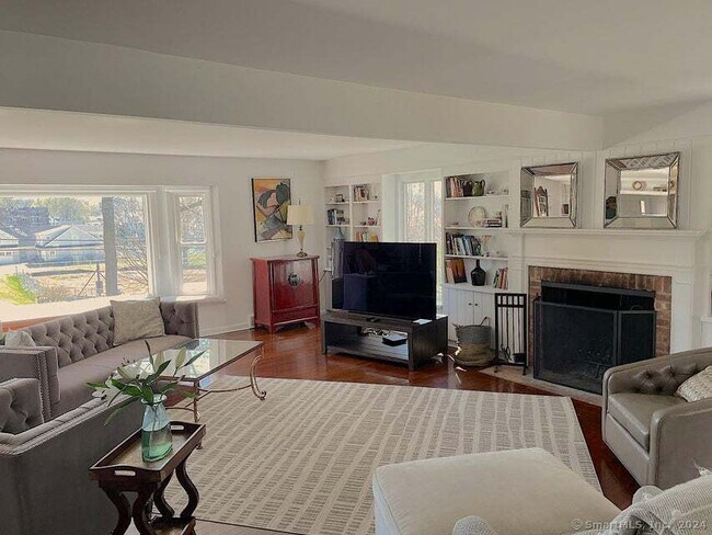 Foto del edificio - 86-85 5 Mile River Rd