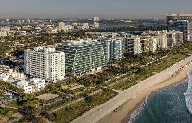 Foto del edificio - 9349 Collins Ave