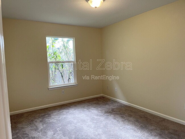 Foto del edificio - 2062 Red Oak Cir