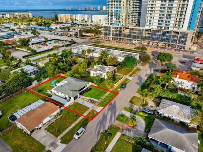 Foto del edificio - 121 Bayberry Dr