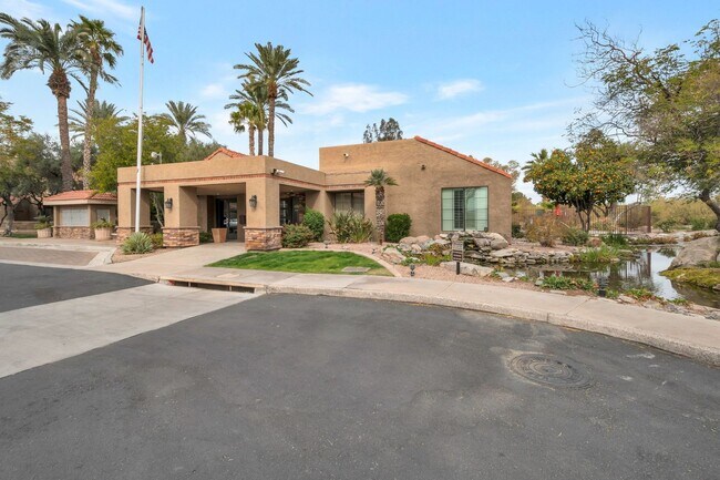 Foto del edificio - Stunning 2-bedroom, 2-bathroom house located in the desirable area of Scottsdale, AZ.