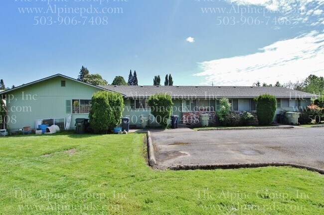 Building Photo - 2 Bed Multiplex in Beaverton with Spacious...