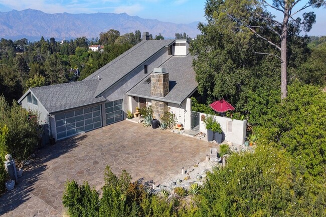 Building Photo - 1344 Marianna Rd