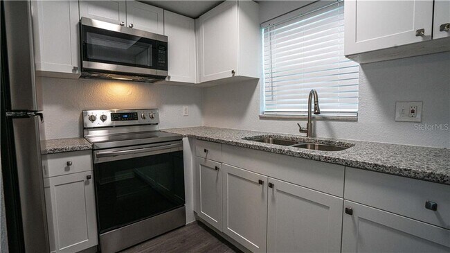 Foto del edificio - 4431 6th St S