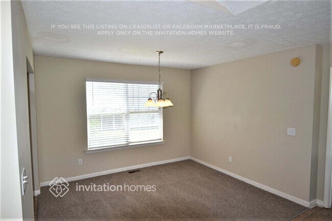 Foto del edificio - 31 Twin Oaks Dr