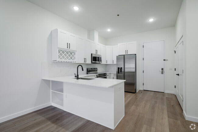 2BR, 2BA - 1,114SF - Kitchen - The Gabriel Apartments