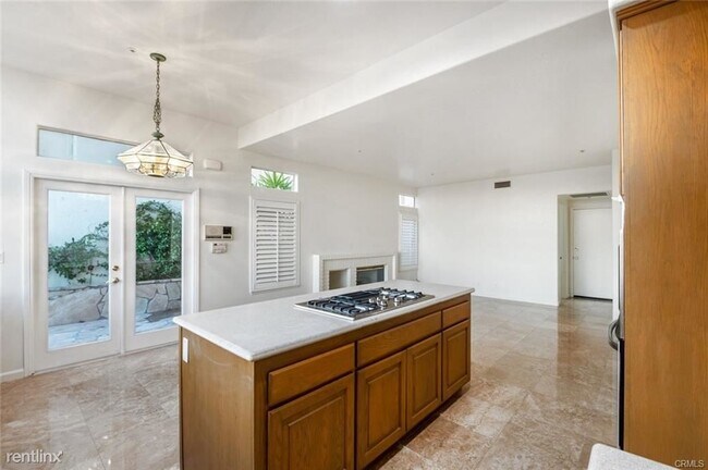 Building Photo - 4 br, 3 bath House - 1015 Calle Azul