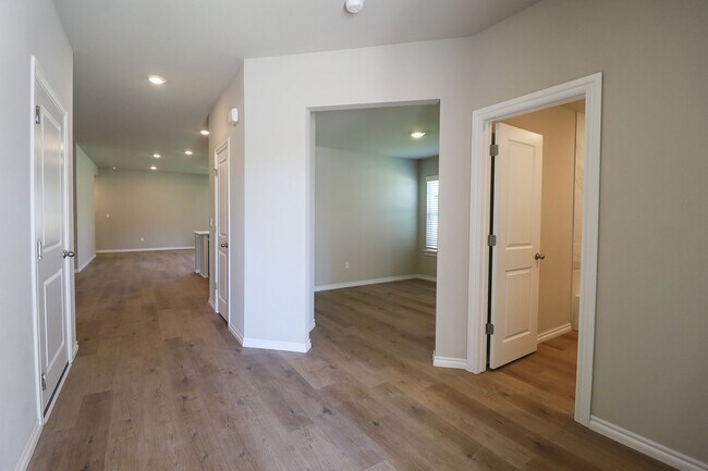 Building Photo - New Construction 4 Bed 3 Bath DR Horton Home