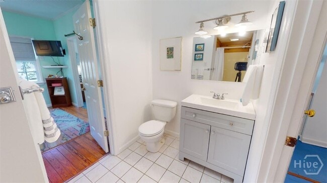 Building Photo - 712 2nd Ave