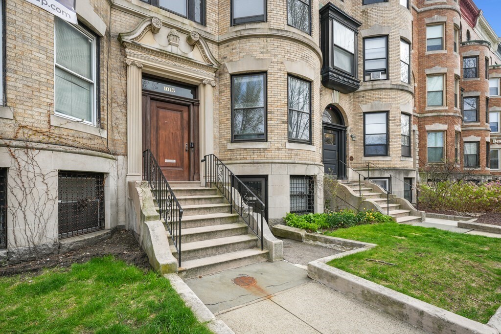 Foto del edificio - 1015 Beacon St