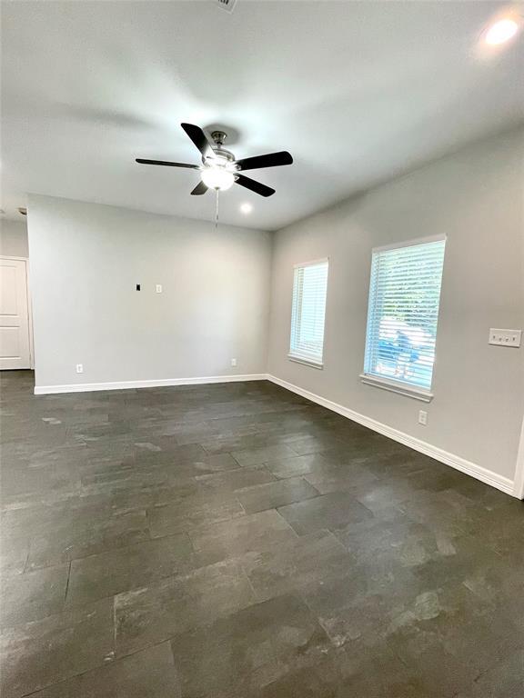 Building Photo - 10725 Royal York Dr