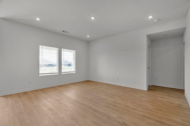 Building Photo - Brand-New 3 Bedroom Home in Prairie Grove! Move-in Ready!