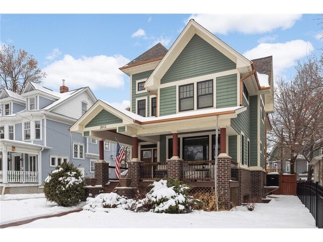 Building Photo - 2012 W Laurel Ave