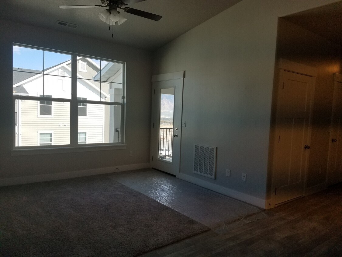 Foto principal - Beautiful Spacious Condo