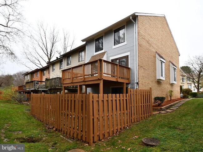 Building Photo - 3511 Castle Way