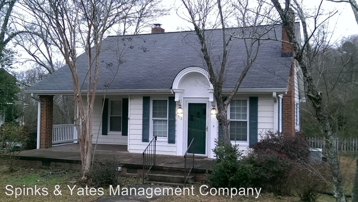 Foto principal - 3 br, 2 bath House - 812 E. Main Street