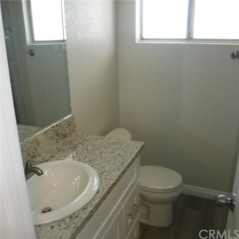 Foto del edificio - 221 10th St
