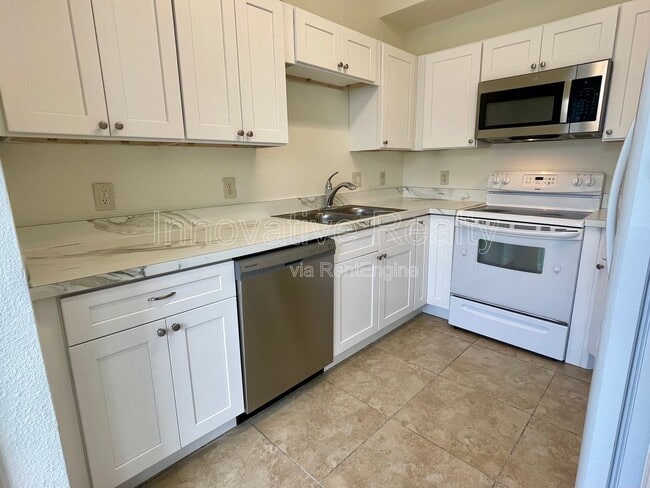Building Photo - 2482 Temple Grove Ln