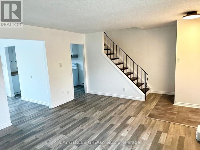 Building Photo - 403 Griffith St