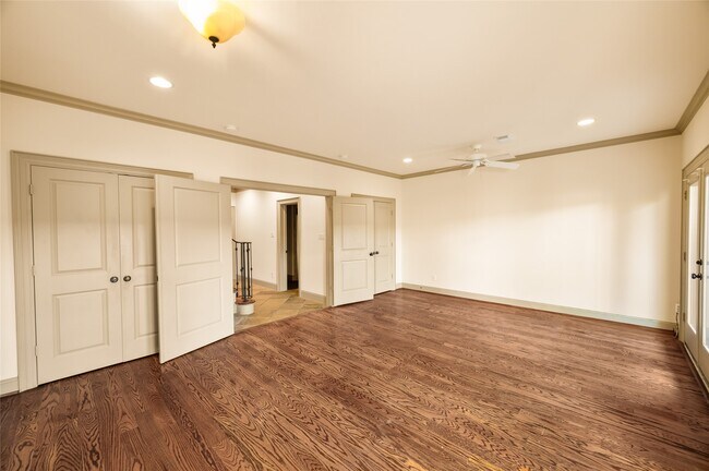 Foto del edificio - 1655 Castle Ct