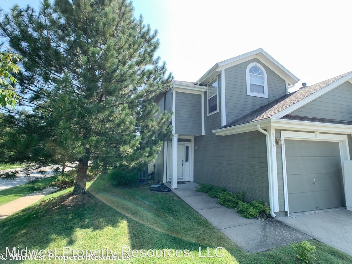 Primary Photo - 5587 NW Moonlight Meadow Dr
