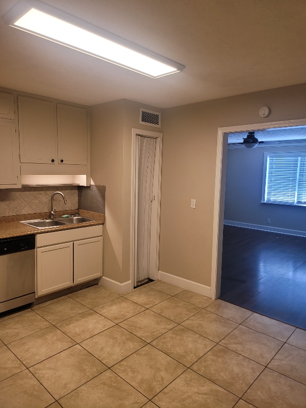 Building Photo - 373 Stone Mountain St