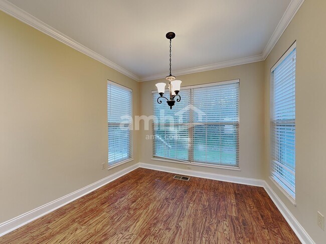 Foto del edificio - 1582 Cider Ln