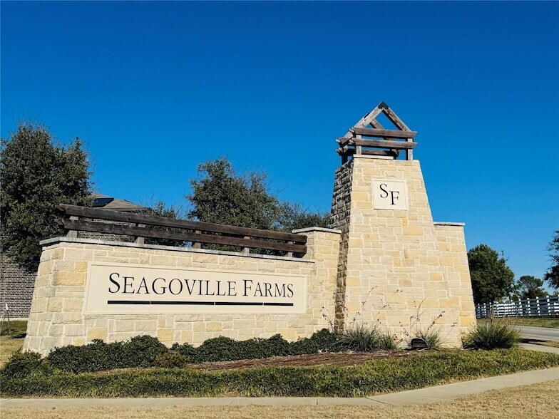 Photo - 753 Keeneland Drive Unit