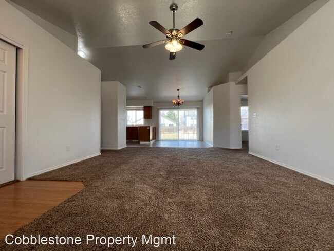 Foto del edificio - 3 br, 2 bath House - 3340 Tweedbrook