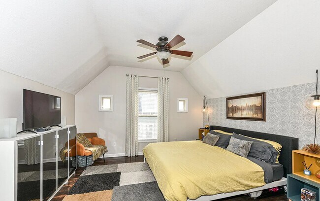 Building Photo - 2241 N Scioto St