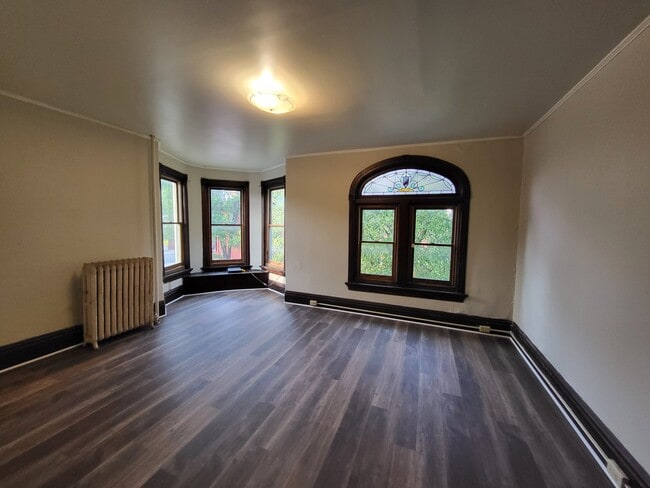 Building Photo - 2046 Green St