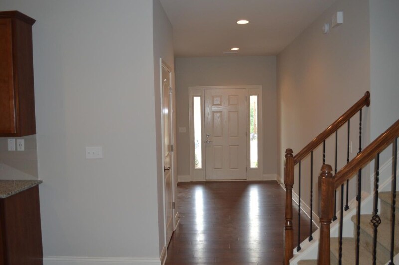Primary Photo - 211 Green Ash Trl