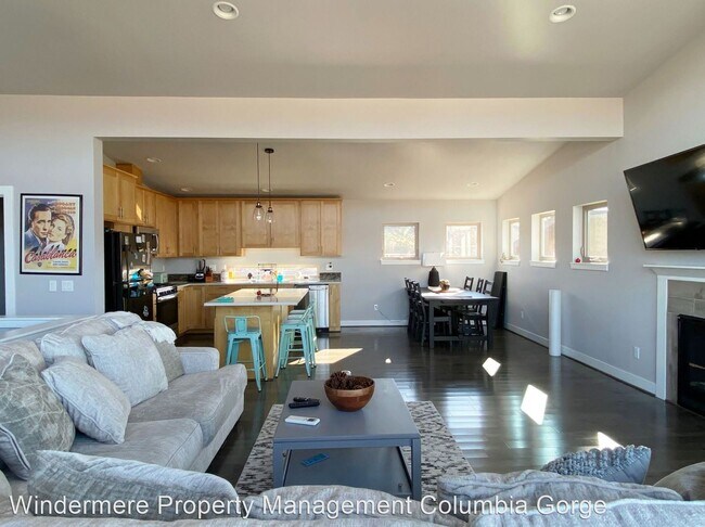 Building Photo - 3 br, 2.5 bath House - 168 Blue Heron Ct