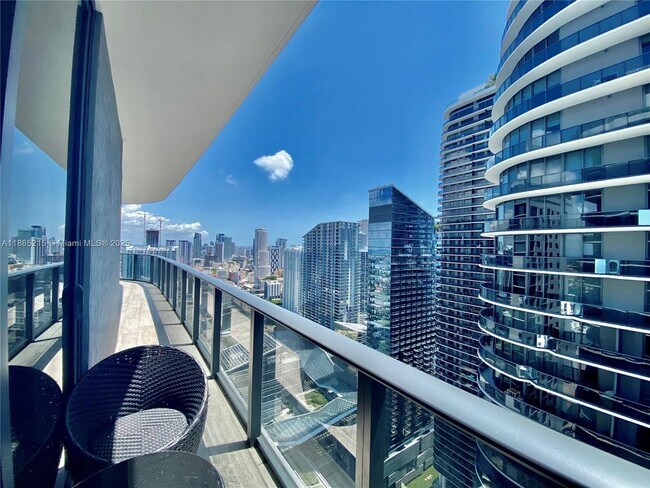 Foto del edificio - 55 SW 9th St