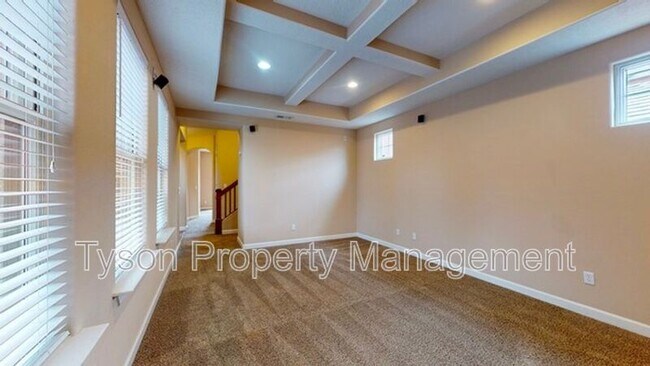 Foto del edificio - 2720 Walsh Loop SE