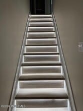 Building Photo - 4 Beachway Ave