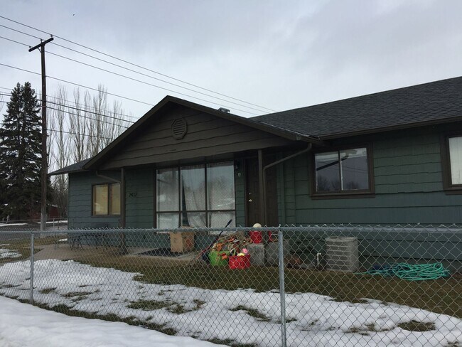 Foto del edificio - 2432 S 5th St W