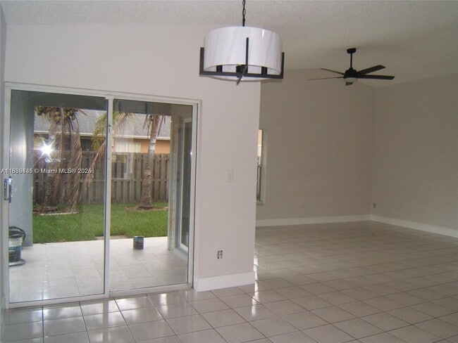 Foto del edificio - 24833 SW 128th Ct