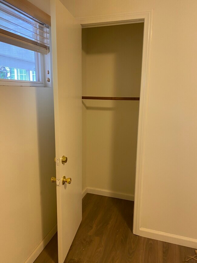 Closet - 661 Navy St