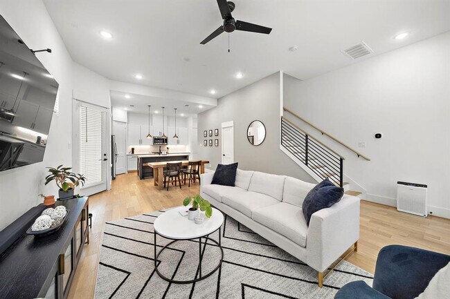 Building Photo - 9025 Wellspring Dr