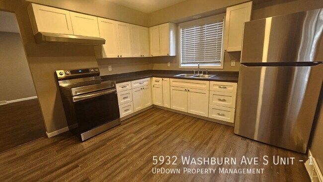 Foto del edificio - 5932 Washburn Ave S