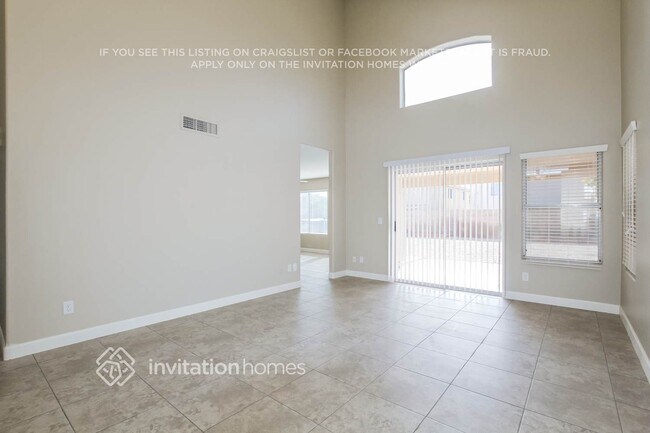 Foto del edificio - 4067 E Meadow Dr
