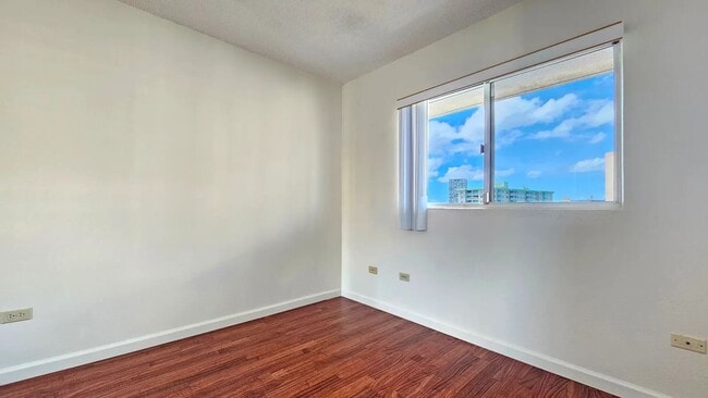 Building Photo - Available now- 2 Bedroom, 2 Bath in Countr...