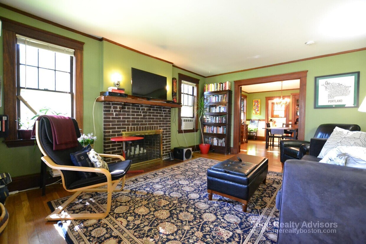 29 St Unit 1, Watertown, MA 02472 Apartments in Watertown