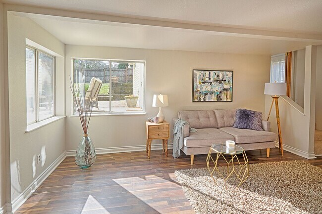 Foto del edificio - Gorgeous Wedgwood Home