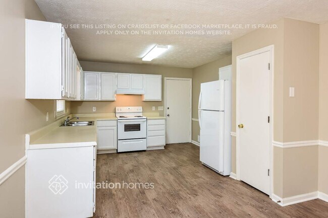 Foto del edificio - 2455 Danver Ln