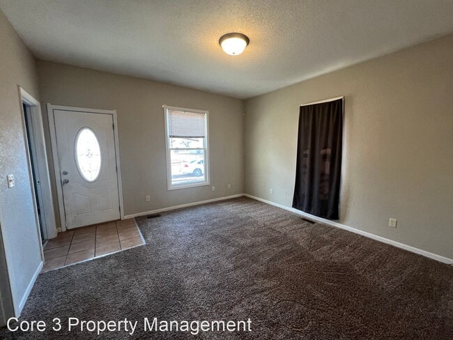 Building Photo - 3 br, 1 bath House - 203 S Livergood