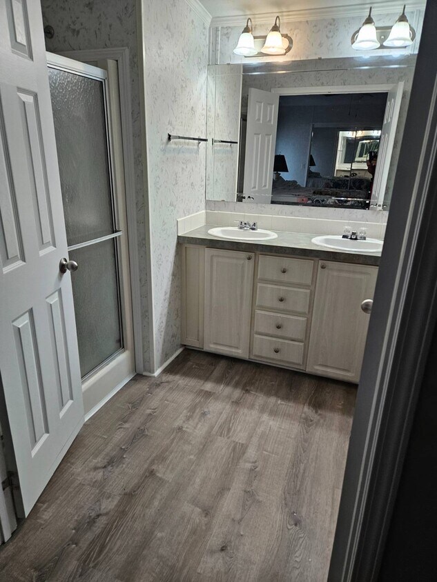 Primary Photo - 36125 Lake Pasadena Rd